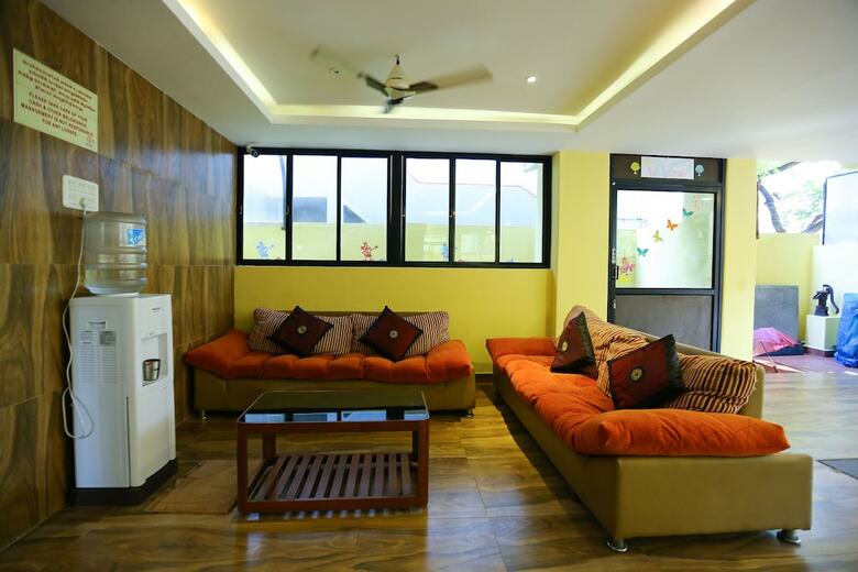 Hotel Season 4 Residences -  Thiruvanmiyur