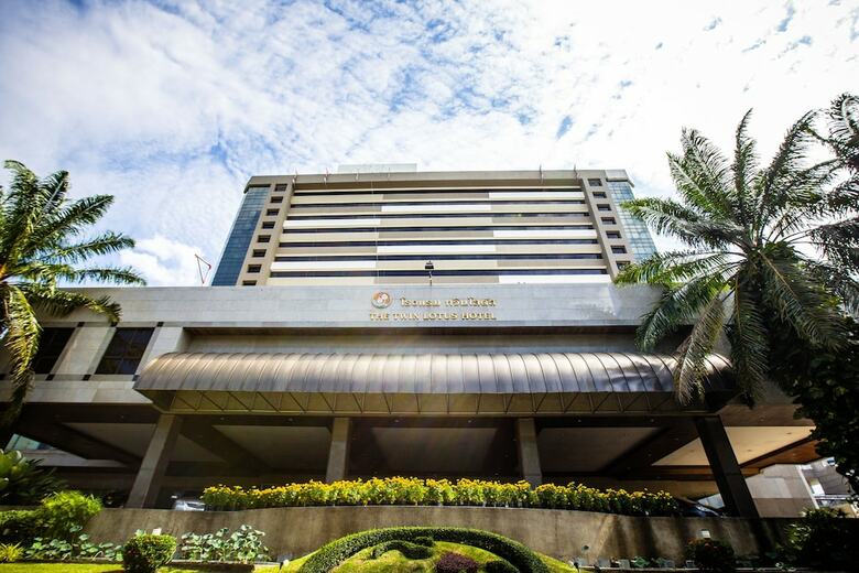 Twin Lotus Hotel