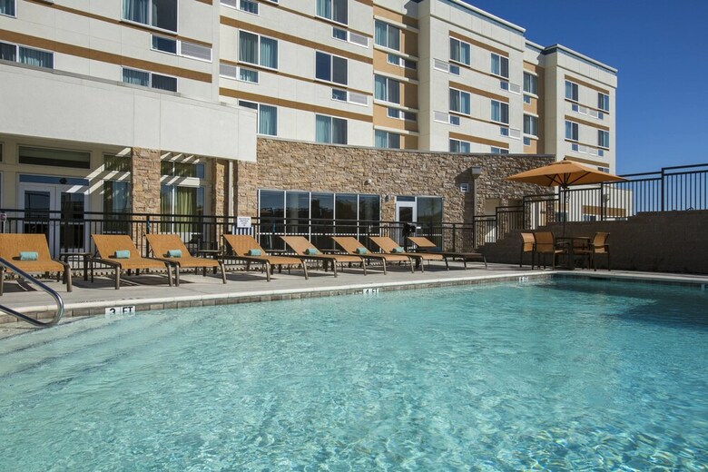 Hotel Courtyard By Marriott Dallas Midlothian-midlothian Conf Ctr