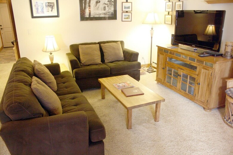 Park Place #c104 By Peak Property Management