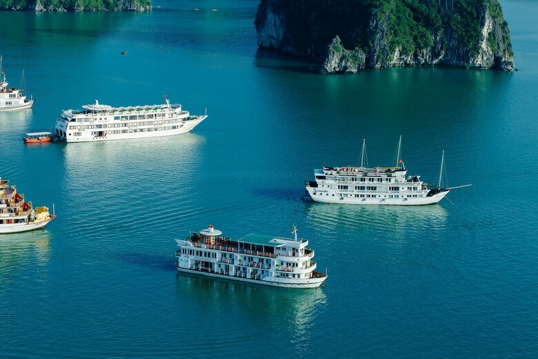 Halong Cristina Diamond Cruise