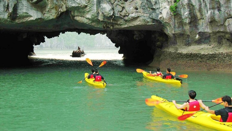 Halong Cristina Diamond Cruise