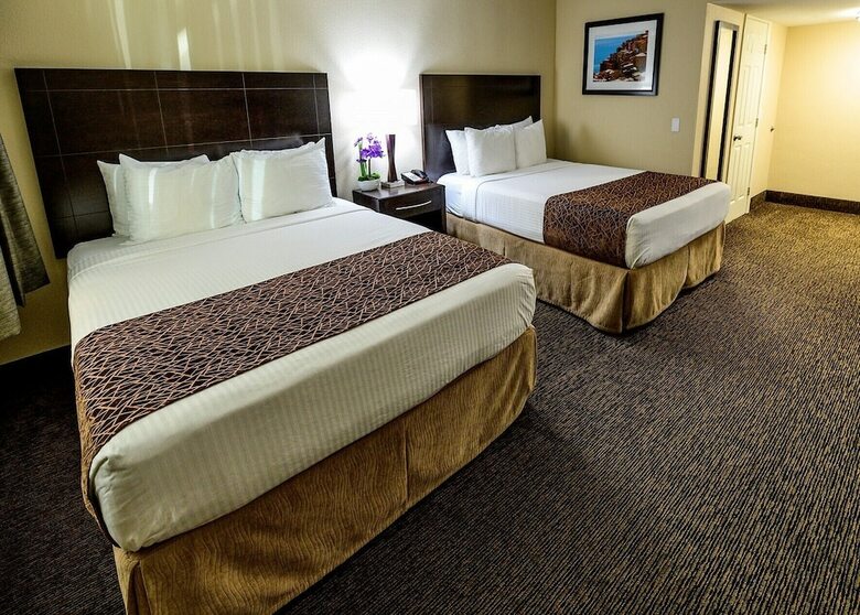 Hotel Grand Legacy At The Park