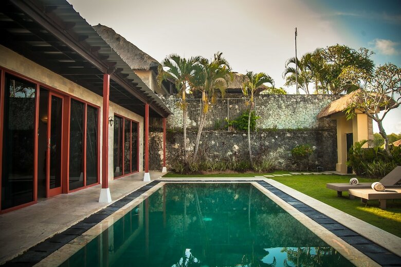 Hotel Royal Pool Villa Bali