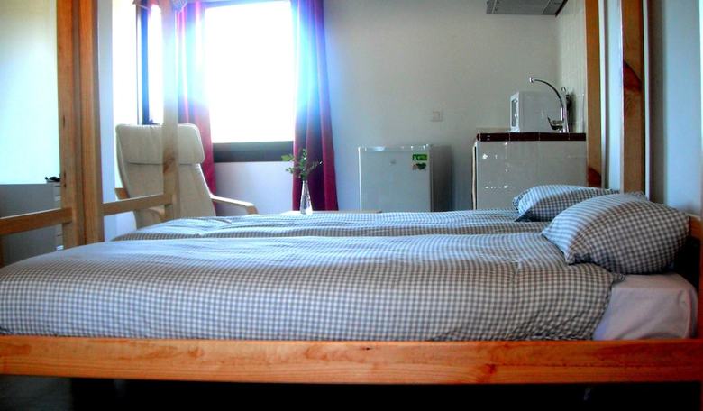 Hostal Centro de Naturaleza Ca�ada Verde