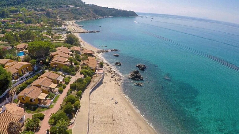 Hotel Baia Paraelios Resort