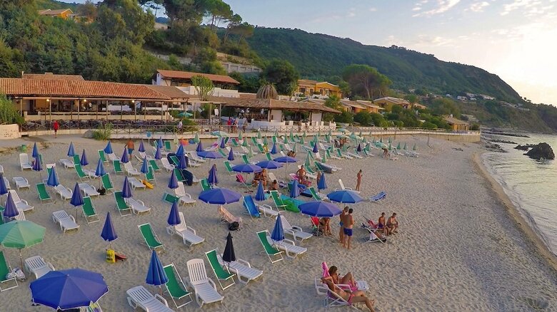 Hotel Baia Paraelios Resort