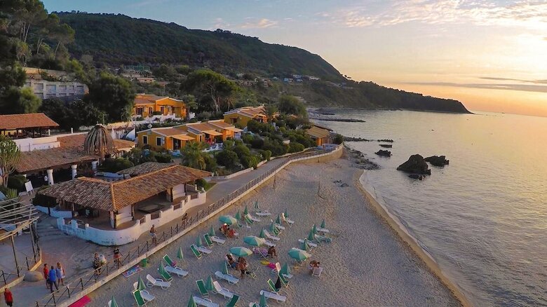 Hotel Baia Paraelios Resort