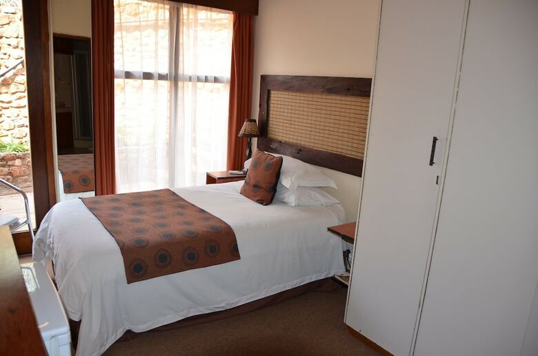 Hotel El Cazador Guest House