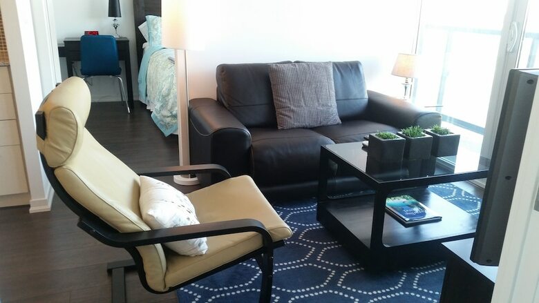 Life Suites Soho 2 Bed | 2 Bath Cn Tower View
