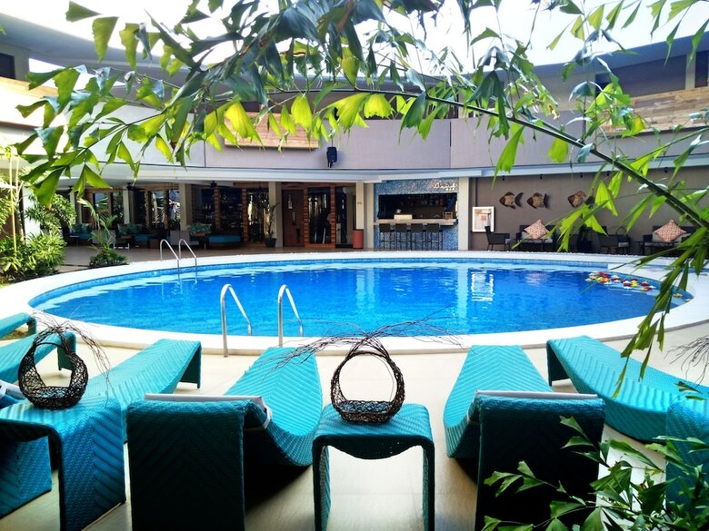 Hotel The Oriental Bataan