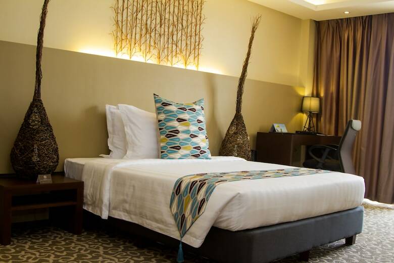 Hotel The Oriental Bataan