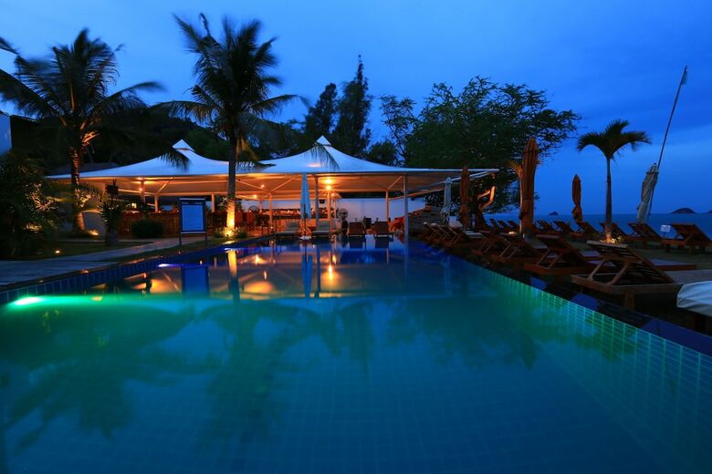 Hotel Sanae Beach Club