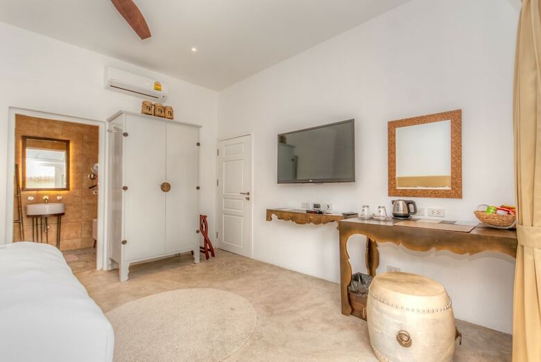 Hotel Sanae Beach Club