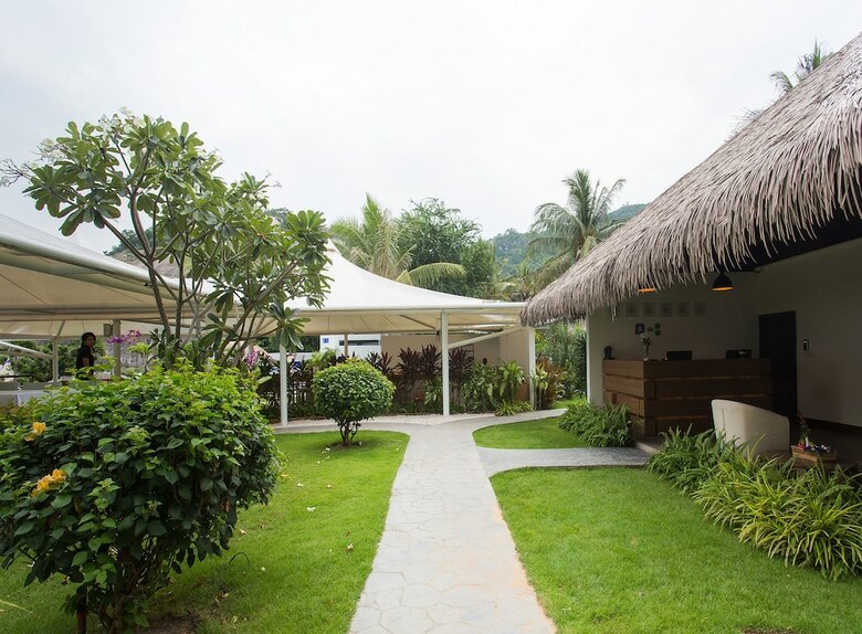 Hotel Sanae Beach Club