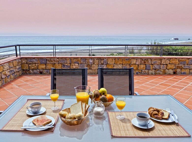 Casares Del Mar Luxury Apartments