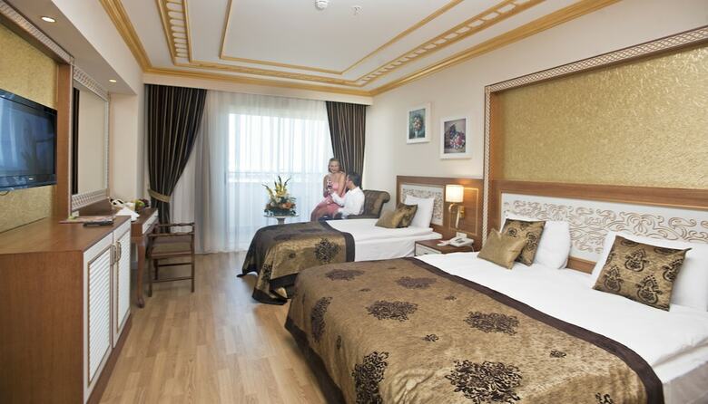 Hotel Crystal Palace Luxury Resort & Spa - All Inclusive
