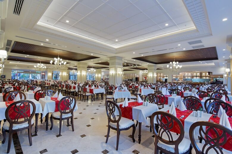 Hotel Crystal Palace Luxury Resort & Spa - All Inclusive