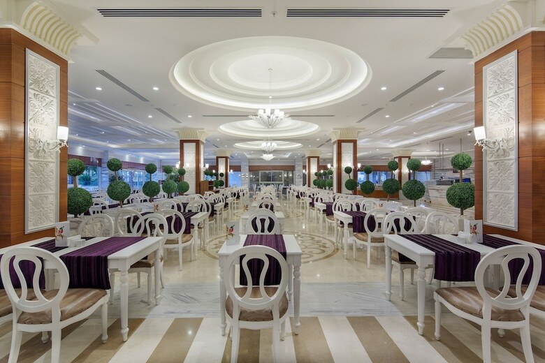 Hotel Crystal Palace Luxury Resort & Spa - All Inclusive