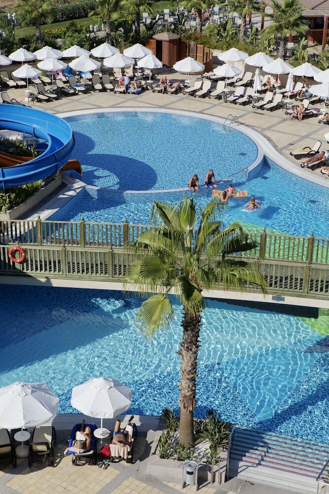 Hotel Crystal Palace Luxury Resort & Spa - All Inclusive