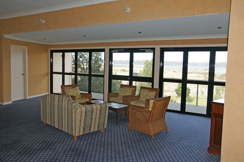 Hotel Tidal Waters Resort