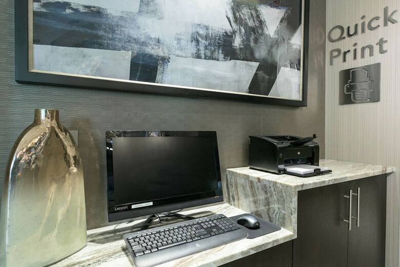 Hotel Courtyard By Marriott Edgewater Nyc Area