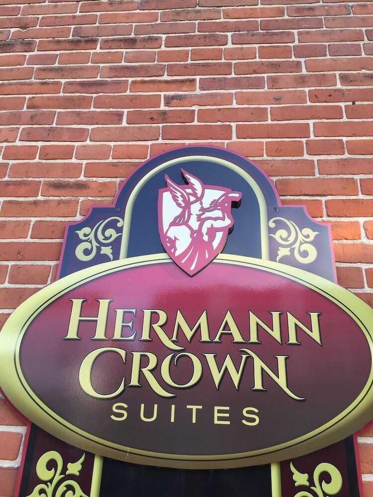 Posada Hermann Crown Suites