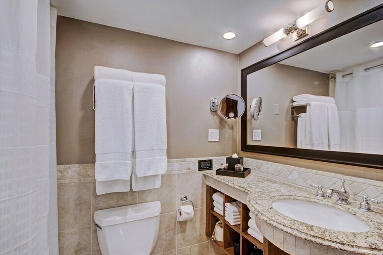 Hotel The Lodge At Vail, A Rockresort