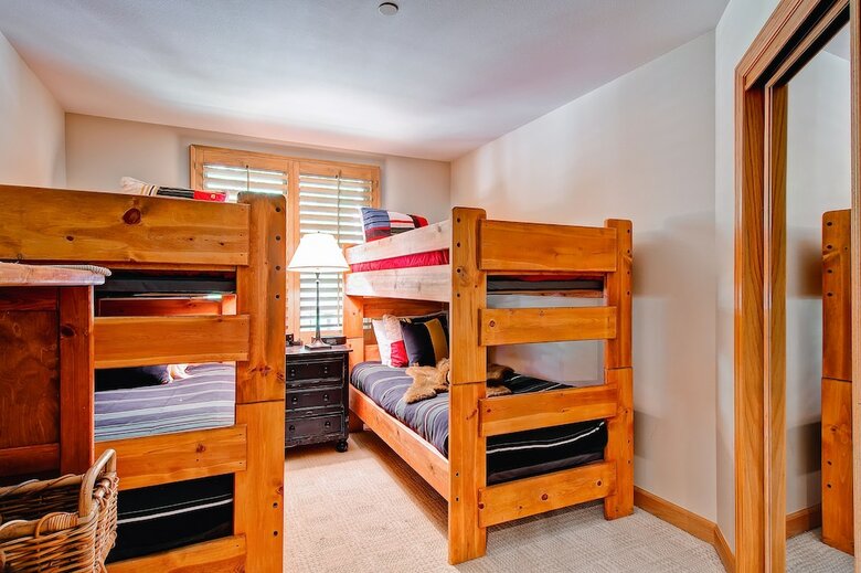 Highlands Westview By East West Hospitality