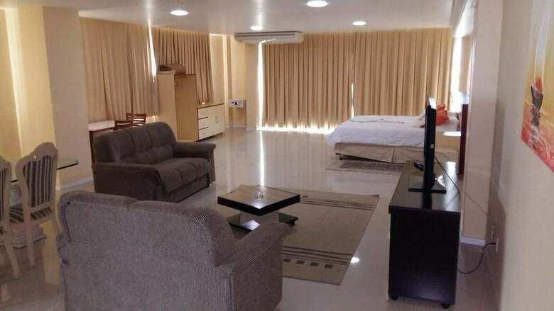 Itacuru�� Plaza Hotel