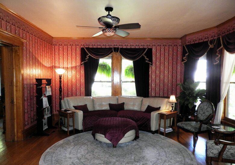 Bed & Breakfast Champaign Garden Inn