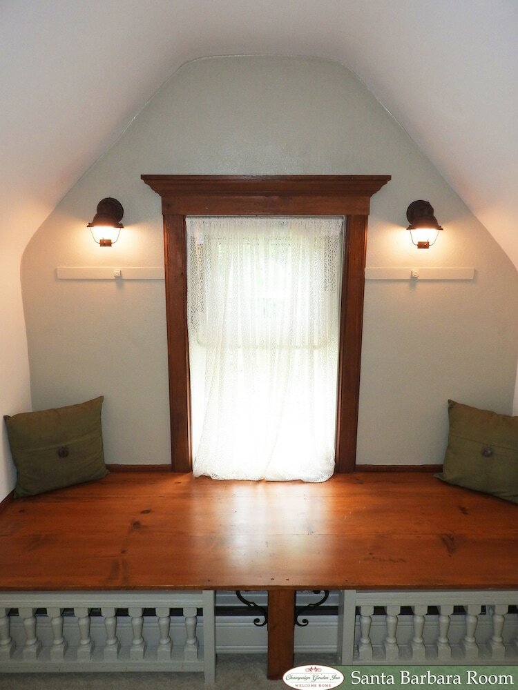Bed & Breakfast Champaign Garden Inn