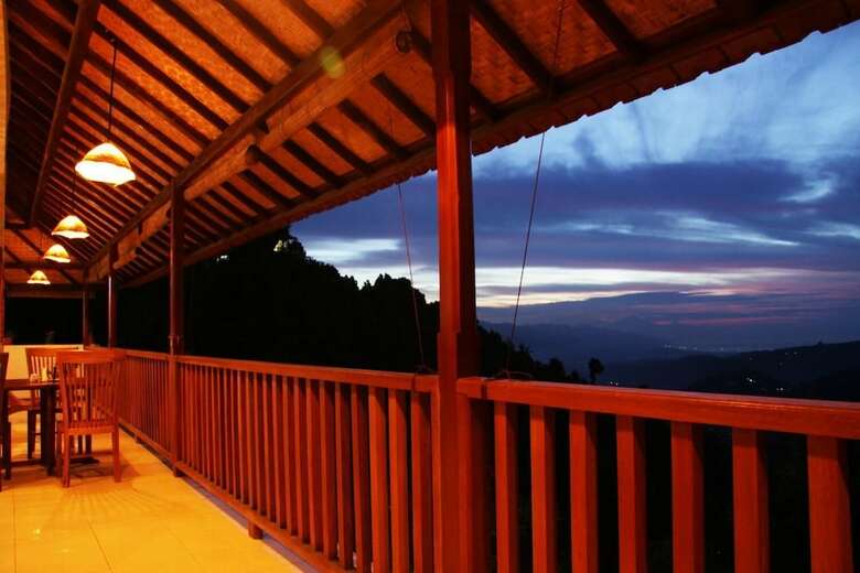 Bed & Breakfast Munduk Sari Garden Villa
