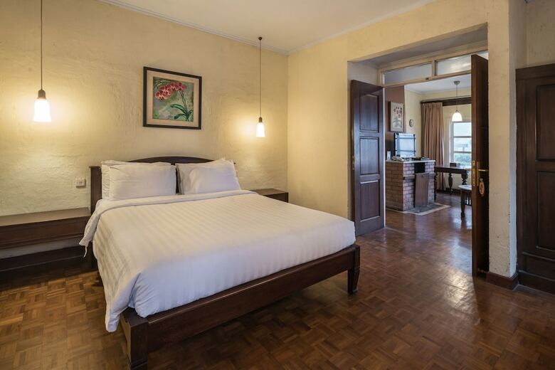 Hotel Puncak Pass Resort