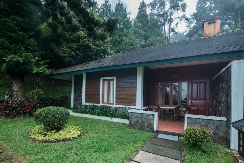 Hotel Puncak Pass Resort