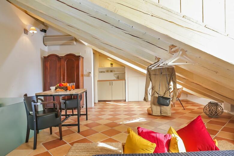 Old Town Apartments By Irundo