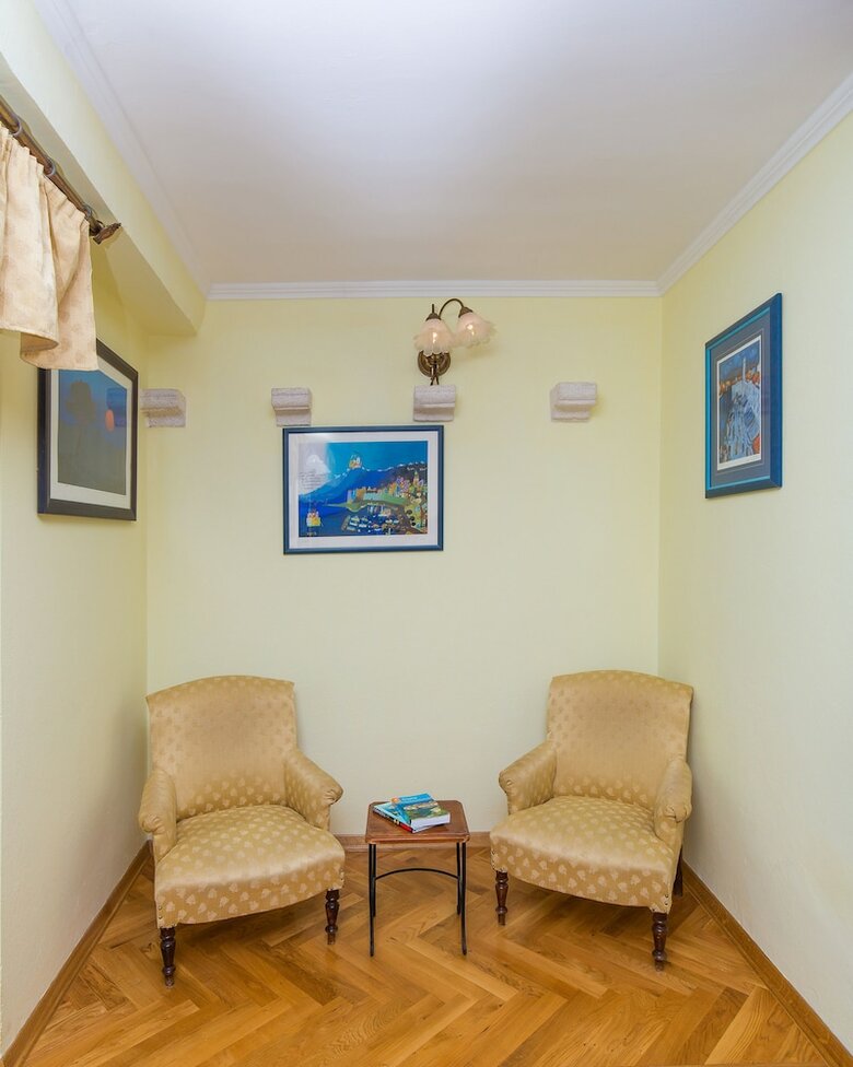 Old Town Apartments By Irundo