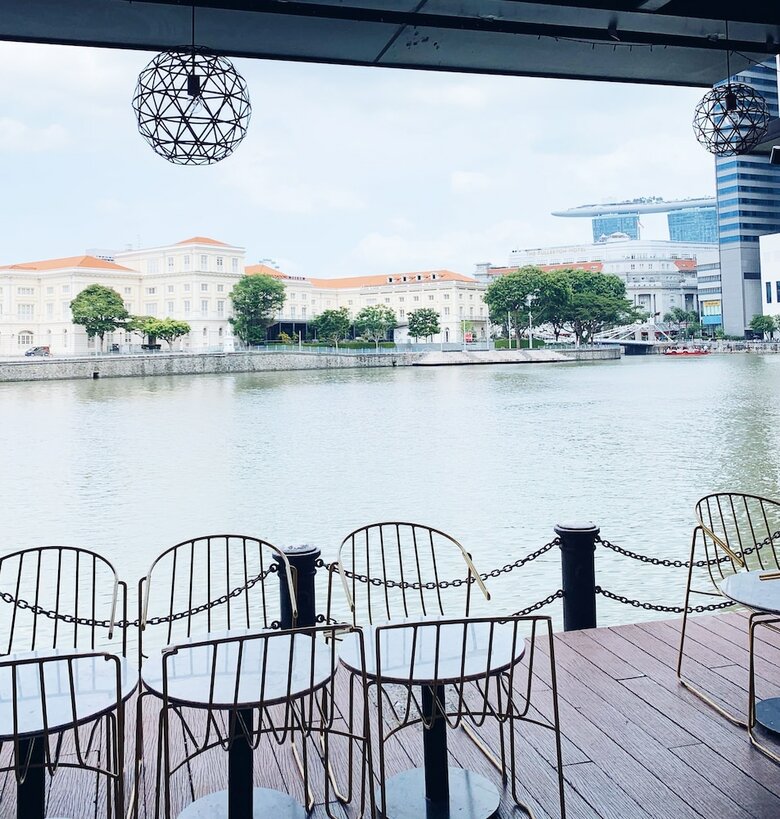 Met A Space Pod @ Boat Quay