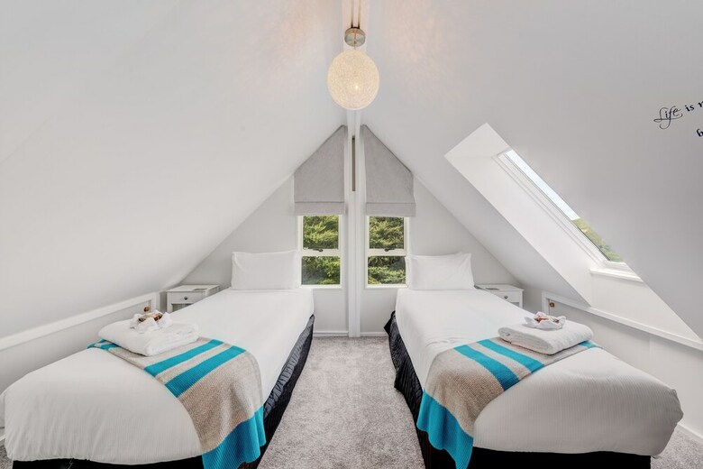 Woodside Bay Cottage
