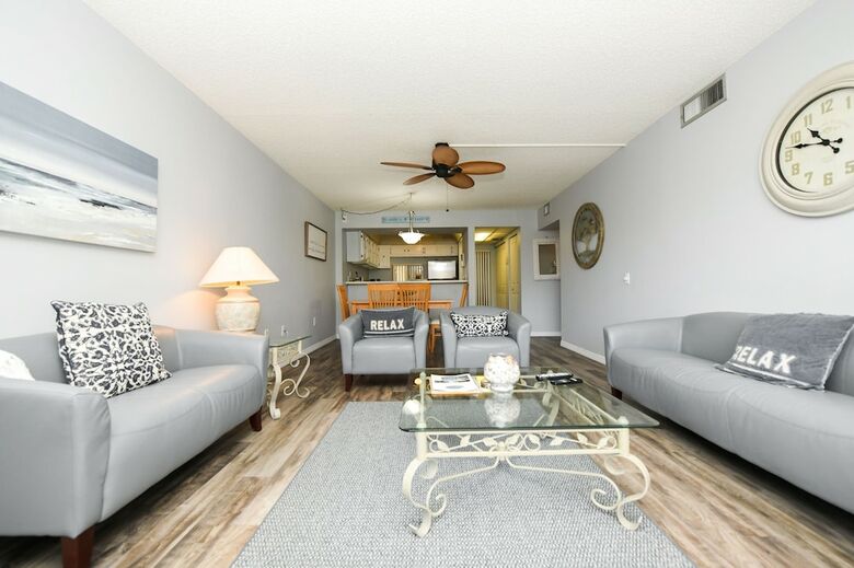 Bay Oaks By Beachside Management
