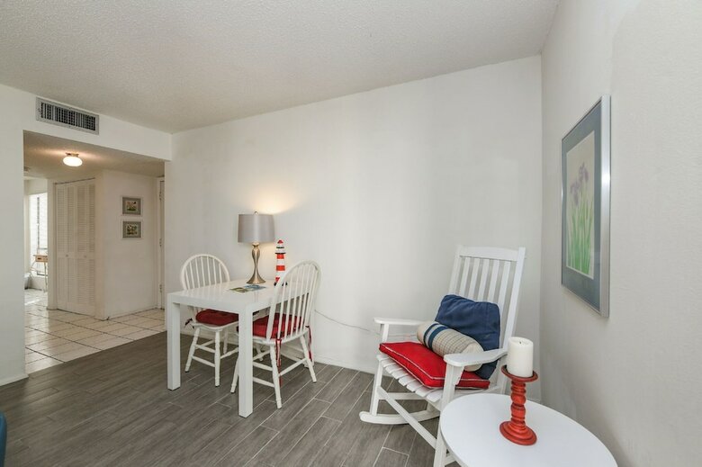 Bay Oaks By Beachside Management