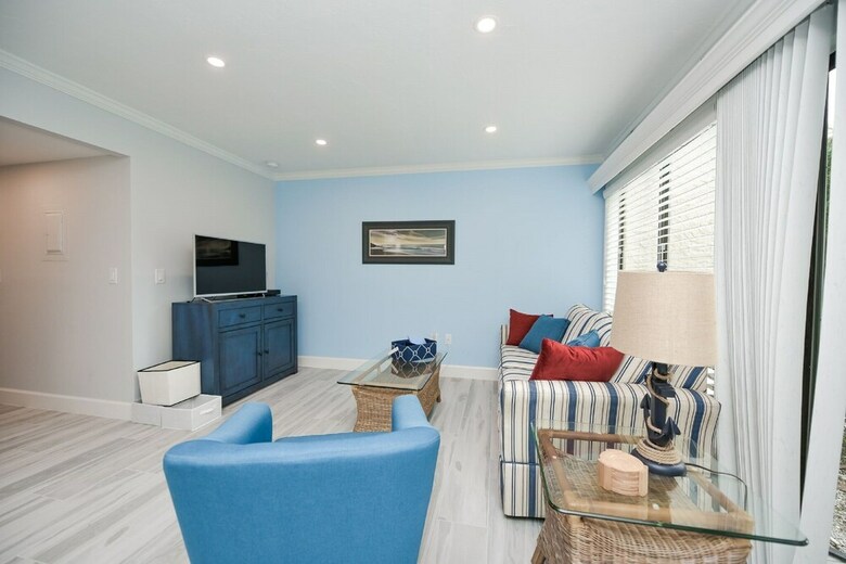 Bay Oaks By Beachside Management