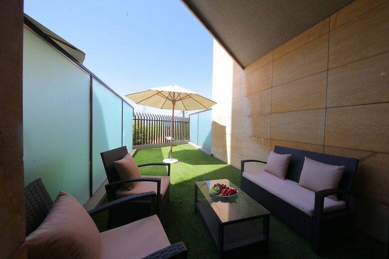 Sunrise Hotel