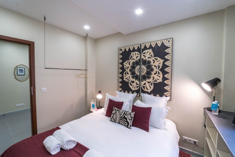 Sweet Inn Apartments- Champs Elys�s (Various Addresses)