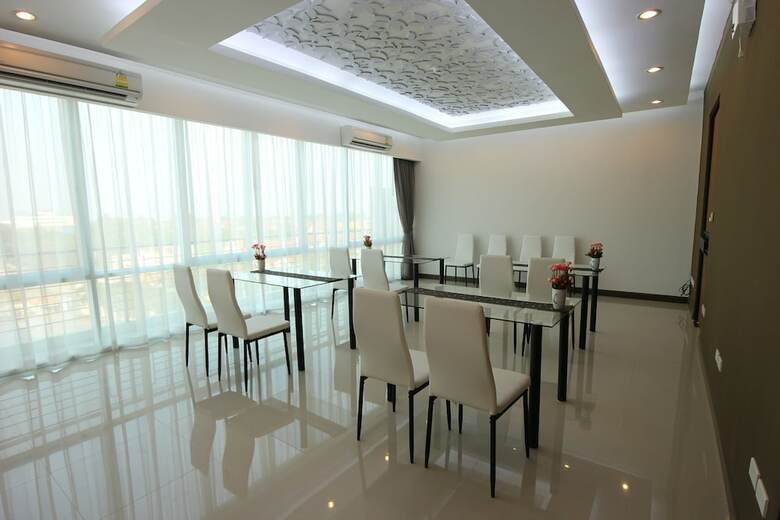 Hotel The Sila Sriracha