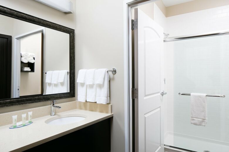 Hotel Staybridge Suites Des Moines Downtown
