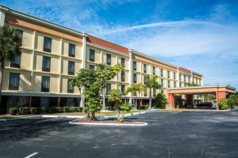 Hotel Comfort Inn & Suites Clearwater Pinellas Park