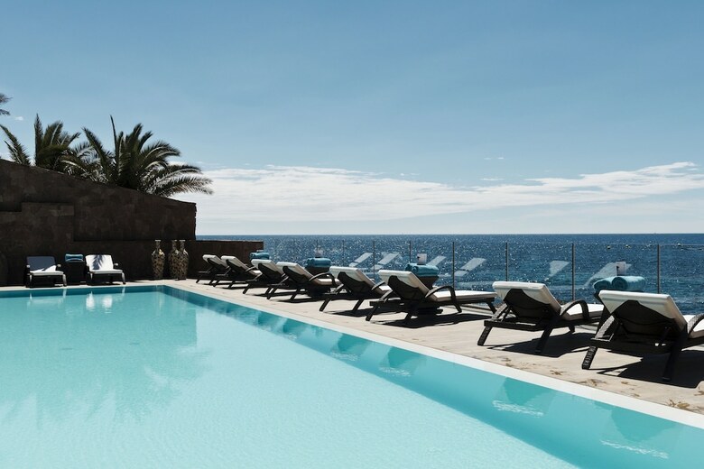 Tiara Miramar Beach Hotel & Spa