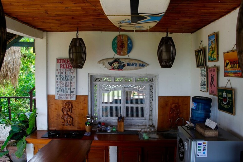 Hotel Dikaloha Medewi Surfcamp