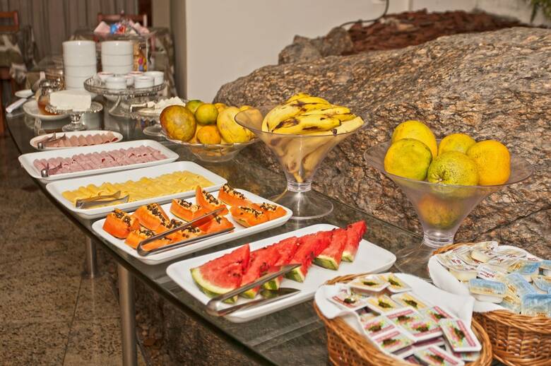 Hotel Village Icara�